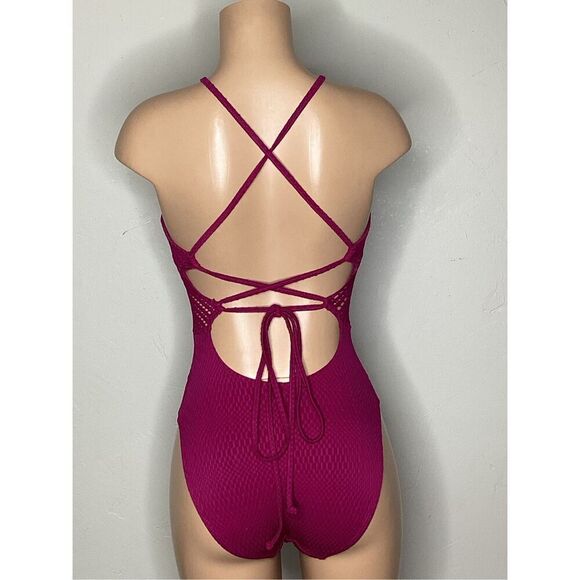 New. Robin Piccone Fuschia Swimsuit. Size 4. Retails $159 - Picture 5 of 10